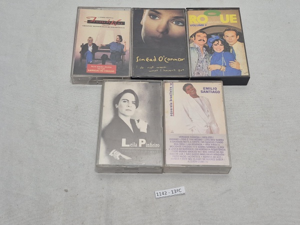 Lote de 5 fitas cassettes gravadas.