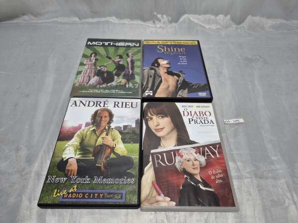 Lote de 4 dvds originais diversos.