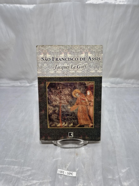 Livro "São Francisco de Assis", de Jacques Le Goff, publicado em capa flexível pela Editora Record.