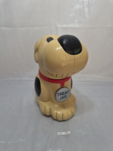 Biscoiteira ou baleiro musical vintage em formato de cachorro em plástico duro. Medindo 14cm x 25cm de altura. Funcionando.