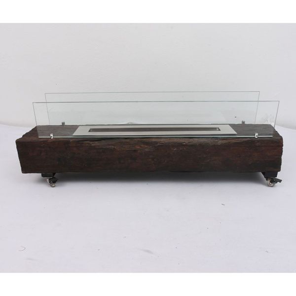 Lareira ecológica em madeira e metal prateado. Acompanha os vidros (apresentam trincos). Med. 22 x 112 x 22 cm