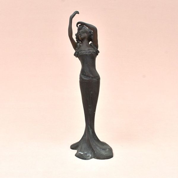 Escultura europeia Art Nouveau de bronze cerca de 1900 representando dançarina. Alt. 40 cm.
