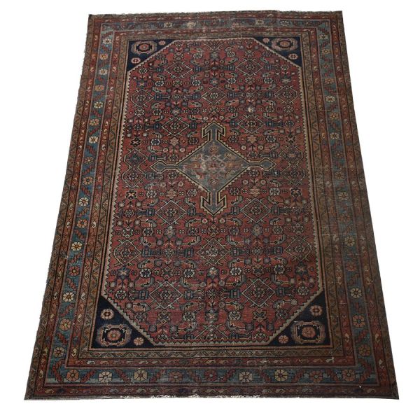 Tapete SHIRAZ, medindo 2,00 x 1,25 - 2,25 m2.