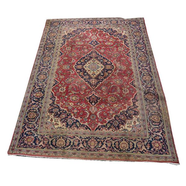 Tapete TABRIZ, medindo 2,46 x 2,40 - 8,30 m2.