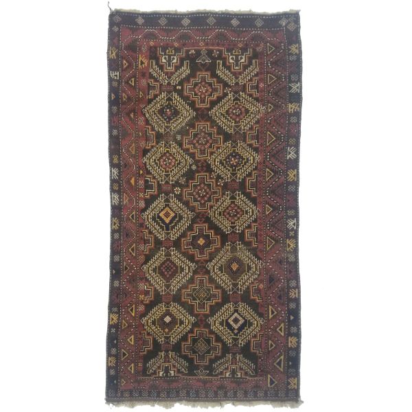 Tapete Somak medindo 2,09 x 1,17 - 2,44 m2.