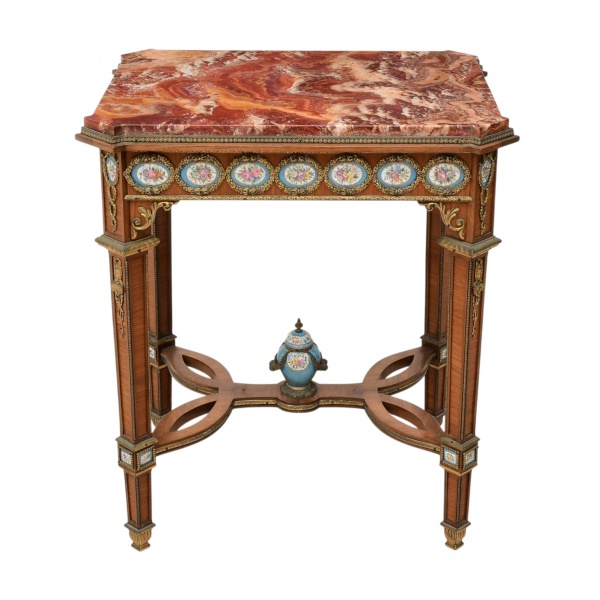Sévres - Excepcional mesa de apoio francesa, final do séc. XIX. Madeira nobre com apliques de porcel