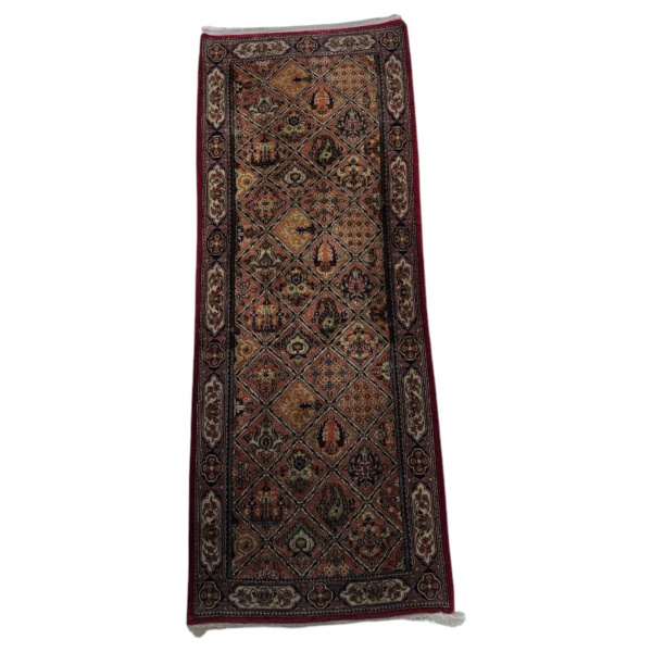 Passadeira Tabriz, 1,84 x 0,70 = 1,28m².