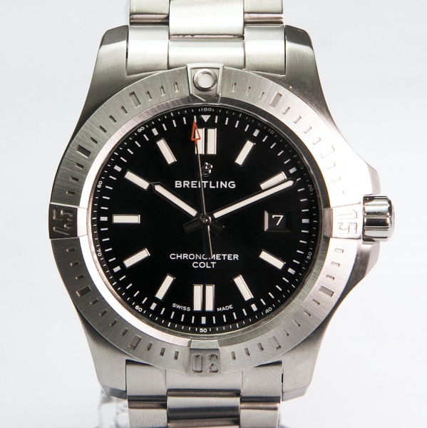 RELÓGIO: BREITLING COLT. TAMANHO: 44MM. MOVIMENTO: AUTOMÁTICO. CAIXA: EM AÇO. OS RELÓGIOS SÃO VENDIDOS NO ESTADO DE CONSERVAÇÃO QUE SE ENCONTRAM. SÃO RELÓGIOS USADOS, ONDE É POSSÍVEL VERIFICAR DETALHE