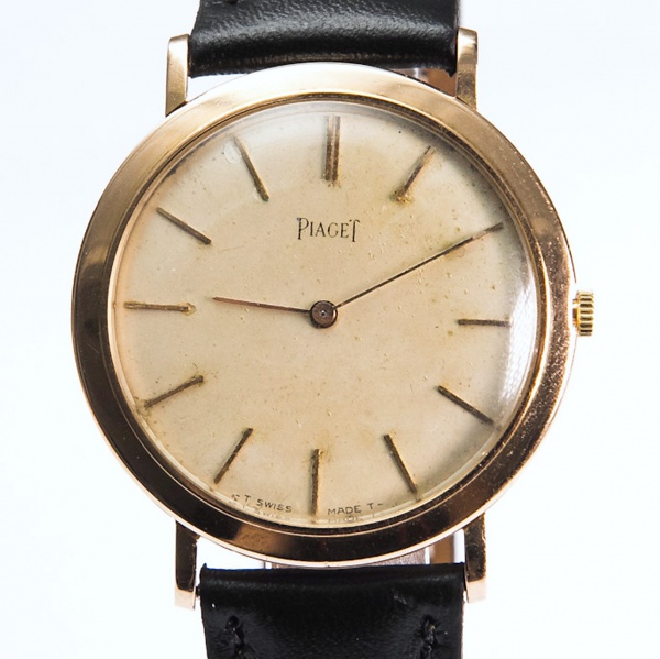 RELÓGIO: PIAGET MICRO ROTOR EM OURO, REVISADO. TAMANHO: 34MM. MOVIMENTO: AUTOMÁTICO. CAIXA: EM AÇO. OS RELÓGIOS SÃO VENDIDOS NO ESTADO DE CONSERVAÇÃO QUE SE ENCONTRAM. SÃO RELÓGIOS USADOS, ONDE É POSS
