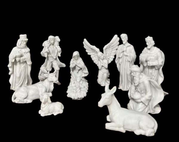 Belissimo presepio em resina de pó de marmore com riqueza de detalhes, 11 peças medindo em media 15