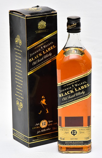 BEBIDA - Johnnie Walker Black Label, Old Scotch Whisky,