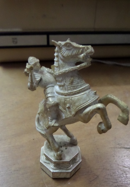 HARRY POTTER - Cavalo Branco que Relincha - peça de xadrez da