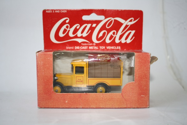 Carrinho Coca-Cola `Days gone`, diecast metal escala 1/64, by