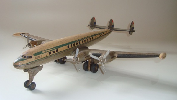 Avião de lata antigo Clearance