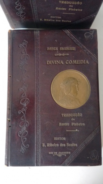 DIVINA COMEDIA - DOIS VOLUMES DE 1918, CAPA EM COURO TENDO AO