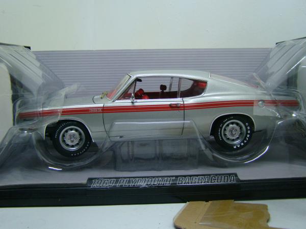 1969 Plymouth Barracuda Formula S 383 - 1:18 - Highway