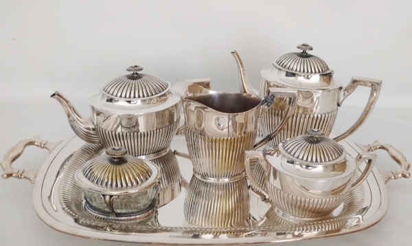 Jogo de Chá e café em metal com Banho de prata conservado