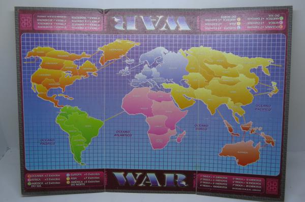 Antigo Jogo de tabuleiro War da Grow dos anos 70.