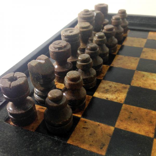 Jogo de xadrez, em granito, tabuleiro, cores verde Ubat