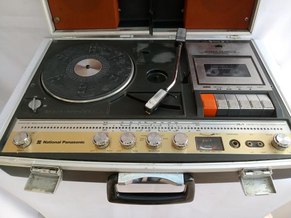 ナショナル　パナソニック　National EU6443JOBA ロディオ 3 em 1 - Rádio Vitrola Antiga National Panasonic, Made in Japan