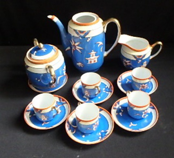 Jogo De Chá Em Porcelana Antiga