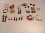 Conjunto de 17 peças bijuterias diversos modelos