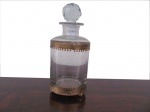 Perfumeiro  de cristal alemão, prensado, translúcido. 19 cm altura.