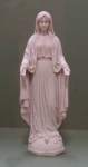 Genézio - Peça em marmorite, representando imagem de Nossa senhora das Graças 10x28cm artista tem curso permanente de escultura.