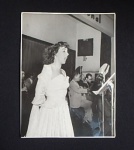 Fotografia antiga de Cantora de Rádio.Norma Suely "Festival GE" datada de 1962. Med. 17 x 23cm.