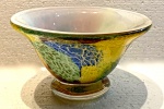 MURANO- imponente e pesado vaso de murano , com bela policromia , medindo 15 cm x 22 cm alt.