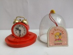 Relógio Brinquedo Coleção Kit-Kasinha, marca Glasslite, déc 70, somente decorativo; aprox. 9 x 8cm