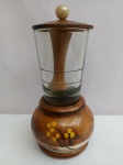 Coqueteleira em Miniatura, Madeira e Vidro Translúcido (copo dosador pinga), aprox. 15,5 x 8cm, Lembrança de Aparecida, Madeira esculpida Pintada a Mão