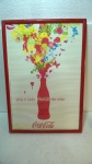 Quadro Decorativo Coca Cola, Imagem Folder Datado de 2006; aprox. 53 x 36 x 2cm, apresenta marcas do tempo, no estado