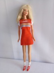 Boneca Barbie Coca Cola, Mattel, 1991, aprox. 30 x 8cm, Rosto em Vinil, apresenta marcas do tempo, vendido no estado