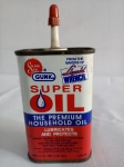 Antiga Lata Óleo U.S.A. SUPER OIL; aprox. 13 x 6cm, vazia, apresenta desgastes, vendido no estado