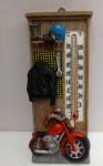 Termômetro Decorativo em Formato de Diorama Moto Custom, aprox. 19 x 8 x 1cm, resina, Ricamente Trabalhado, segue no estado