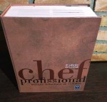 Grande Livro CHEF PROFISSIONAL - Instituto Americano de Culinária - 1200 págs.Considerado a bíblia do CHEF.