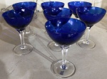 Jogo de 8 taças  para champagne  em cristal HERING Azul cobalto . Medem 13,5 cm