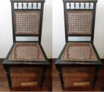 Par de antigas cadeiras em palhinha e madeira. Medem: 92 x 40 x 42 cm