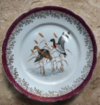 Belíssimo prato em porcelana REAL com desenhos de patos selvagens