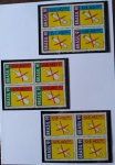 Selos do Brasil, parte de coleção, selos protegidos por Maximaphil de fundo preto. (S128)