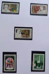Selos do Brasil, parte de coleção, selos protegidos por Maximaphil de fundo preto. (S155)