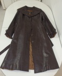 Jaquetão Feminino em couro marrom, interior forrado com tecido marrom, corte fino e muito bem confeccionado, confecção pela Nutrisport. tamanho 46