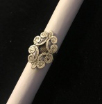 PRATA- Belo anel em prata de lei, designer moderno. Aro ajustável.