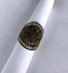 BIJUTERIA FINA- Lindo anel estilo Indiano em metal envelhecido, cravejado por strass. Aro 18