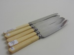 Cinco facas em aço inox da marca R Groves e Sons LIP, feito em Sheffield,Inglaterra. Comprimento 23 cm.