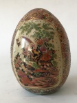 Satsuma - Ovo de porcelana oriental com rico trabalho de desenhos e detalhes em alto relevo, aprox. 16 x 11 cm de diâmetro 