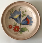 Rosenthal Keramik - Prato fundo de coleção de cerâmica alemã na tonalidade bege com desenho floral na parte interna, aprox. 23 cm de diâmetro 
