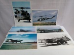 Lote composto de 14 Imagens Reproduzidas (maior aprox. 30 x 21cm), retratando Aviões da Força Aérea Brasileira, Helicópteros, Painéis, Canhões, Tanques de Guerra! Ideal p/ Emoldurar ou Colecionar