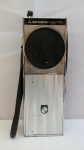 Rádio Comunicador Walkie Talkie Mitsubishi Eletric, Modelo TX-830E,Made in Japan aprox. 20,5 x 7 x 4cm, NÃO Testado, Apenas 1 Peça, apresenta desgastes, vendido no estado, segue conforme apresentado nas fotos e na descrição